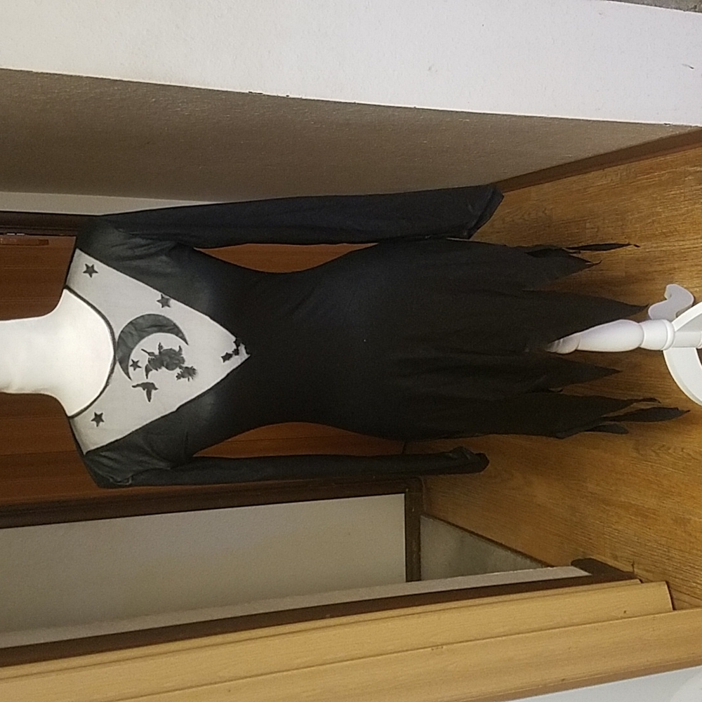 FOR PLAY WITCH COSTUME SIZE XS